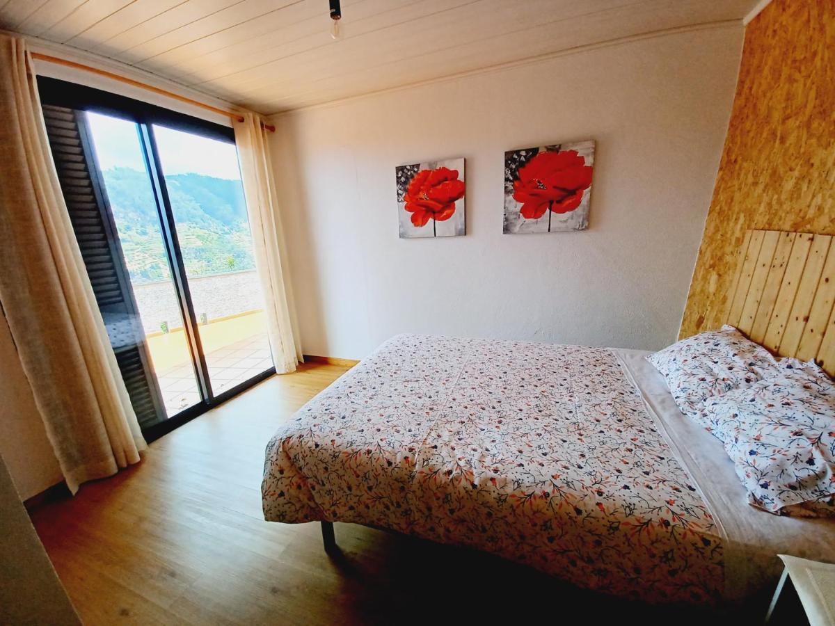 Luz - Family House Vacations- Large Private Outdoor Area Villa