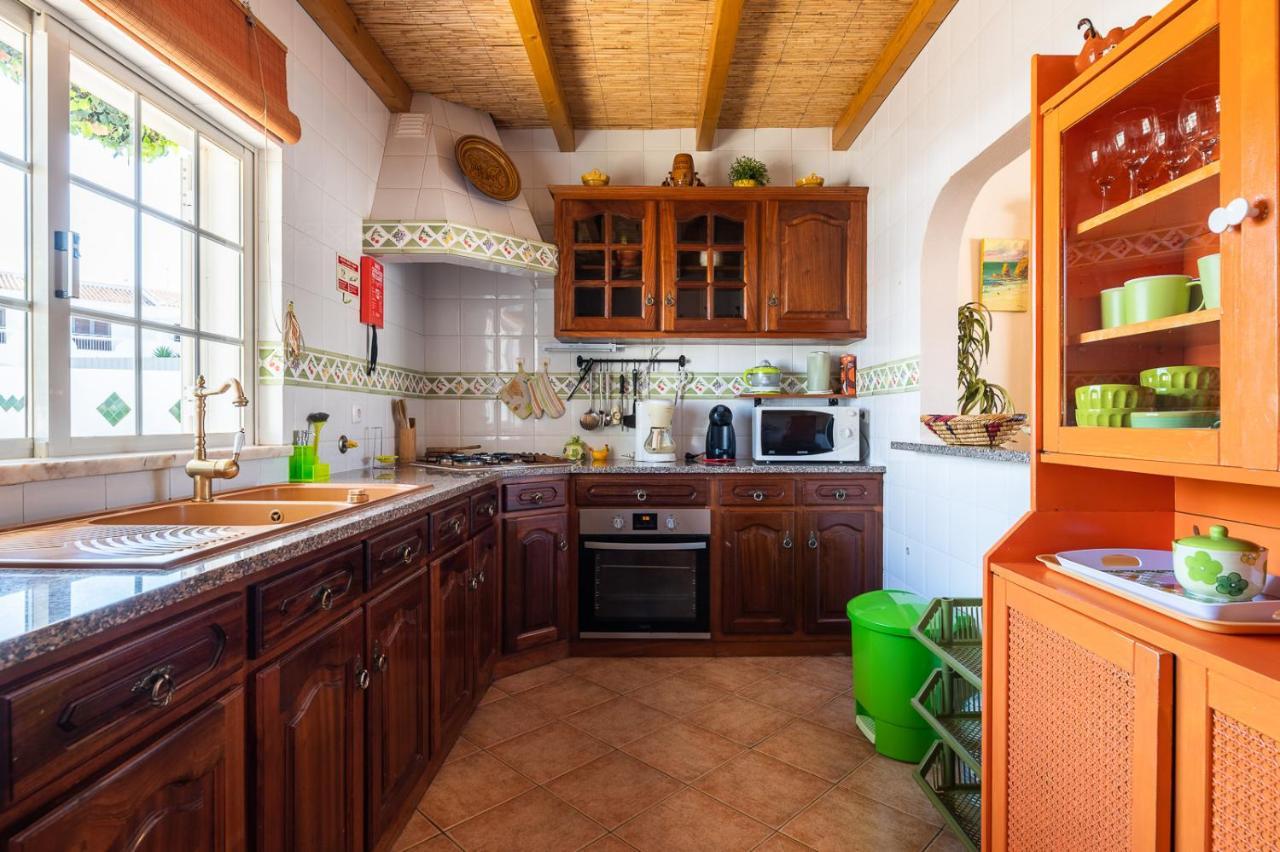 Gale Sun - Luxury, 5bed With Free Wifi, Ac, Private Pool, 5 Min From The * Guia (Faro)