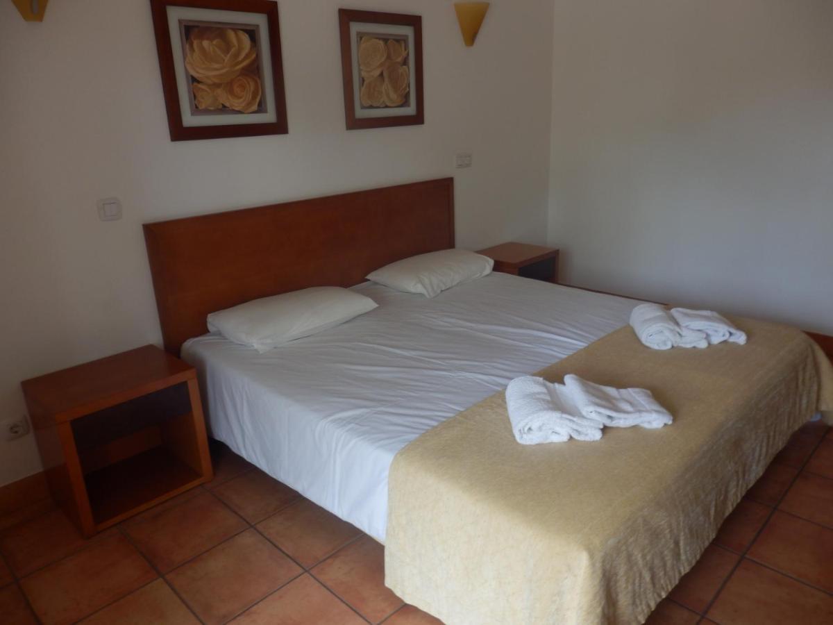 Bel Au Bord De La Mer De Porto De Mos Apartment Lagos