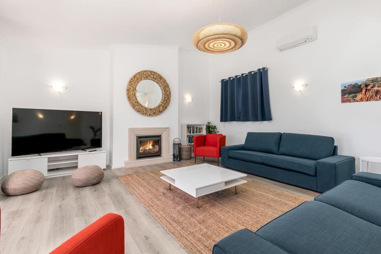 - Oceanfront Martinhal Villa *