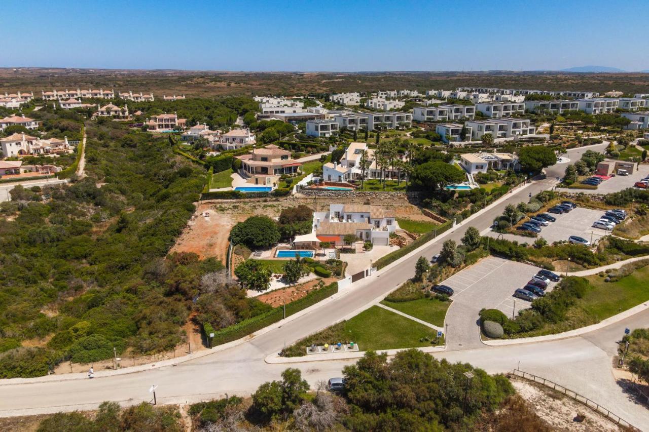 - Oceanfront Martinhal *