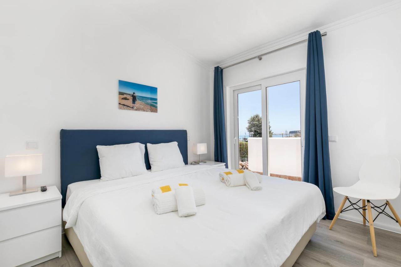 - Oceanfront Martinhal Villa *