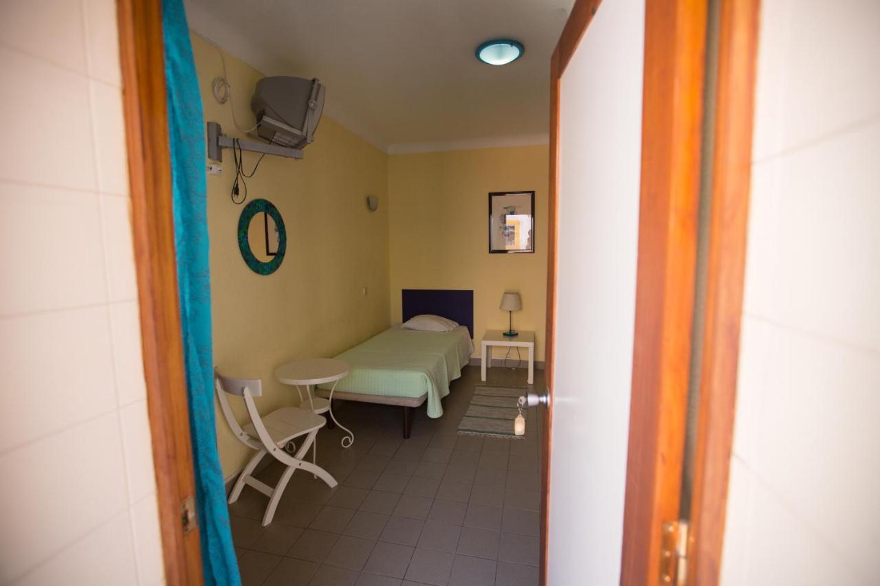 Hi - De Juventude Hostel