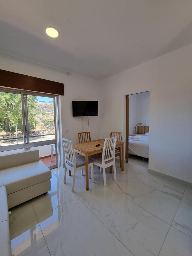 Guest house Vale Do Sol 3*