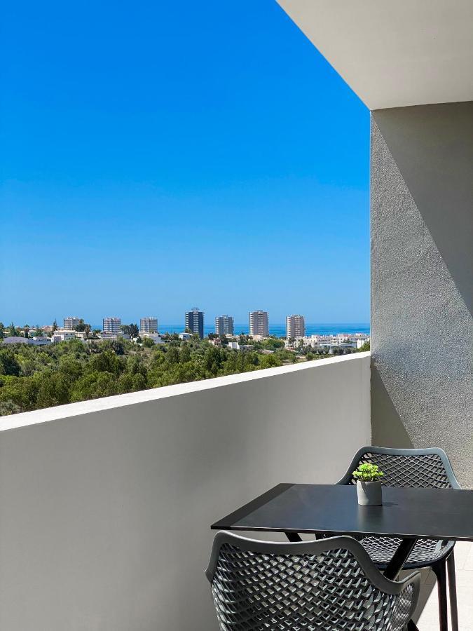 Pelican Aparthotel 4*
