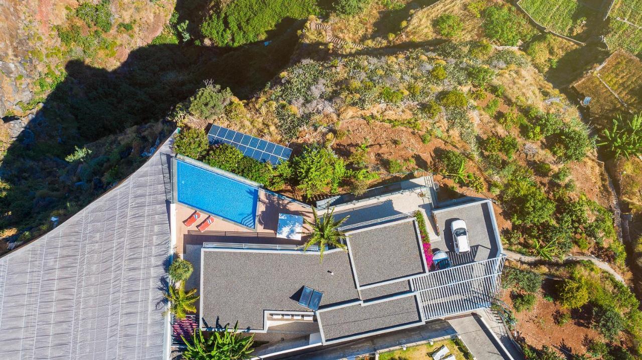 Amplitude Villa *