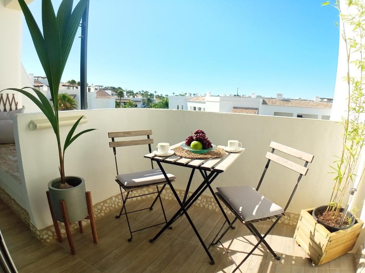 Apartment Beachfront Porto De Mos -