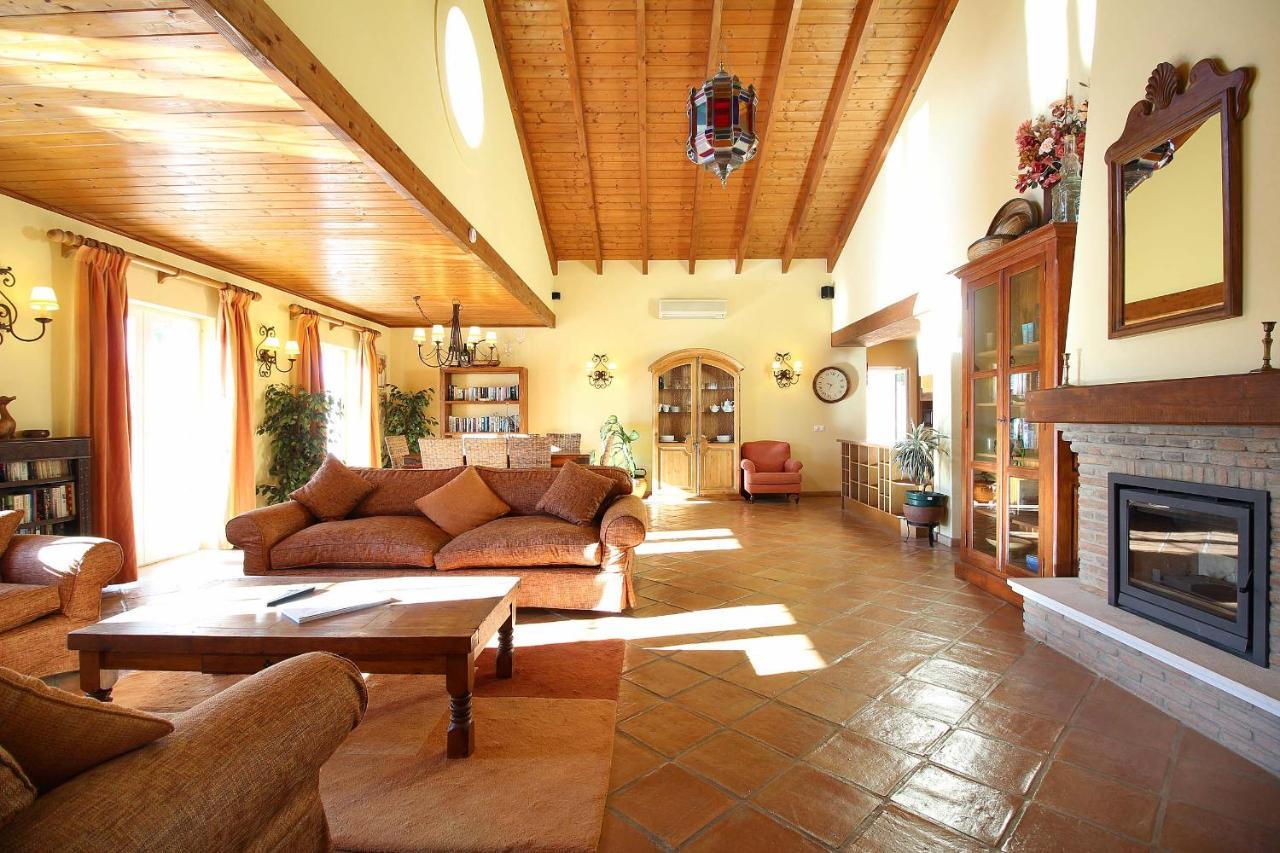 Pousada Casa Bruella - Walk To Pool Wifi And Bbq Carvoeiro (Lagoa)