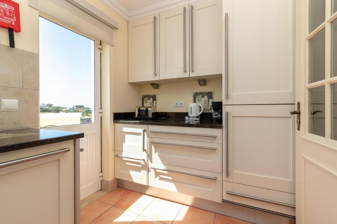 Holiday home Luxury Townhouse N10 - Front-line Sea Views *