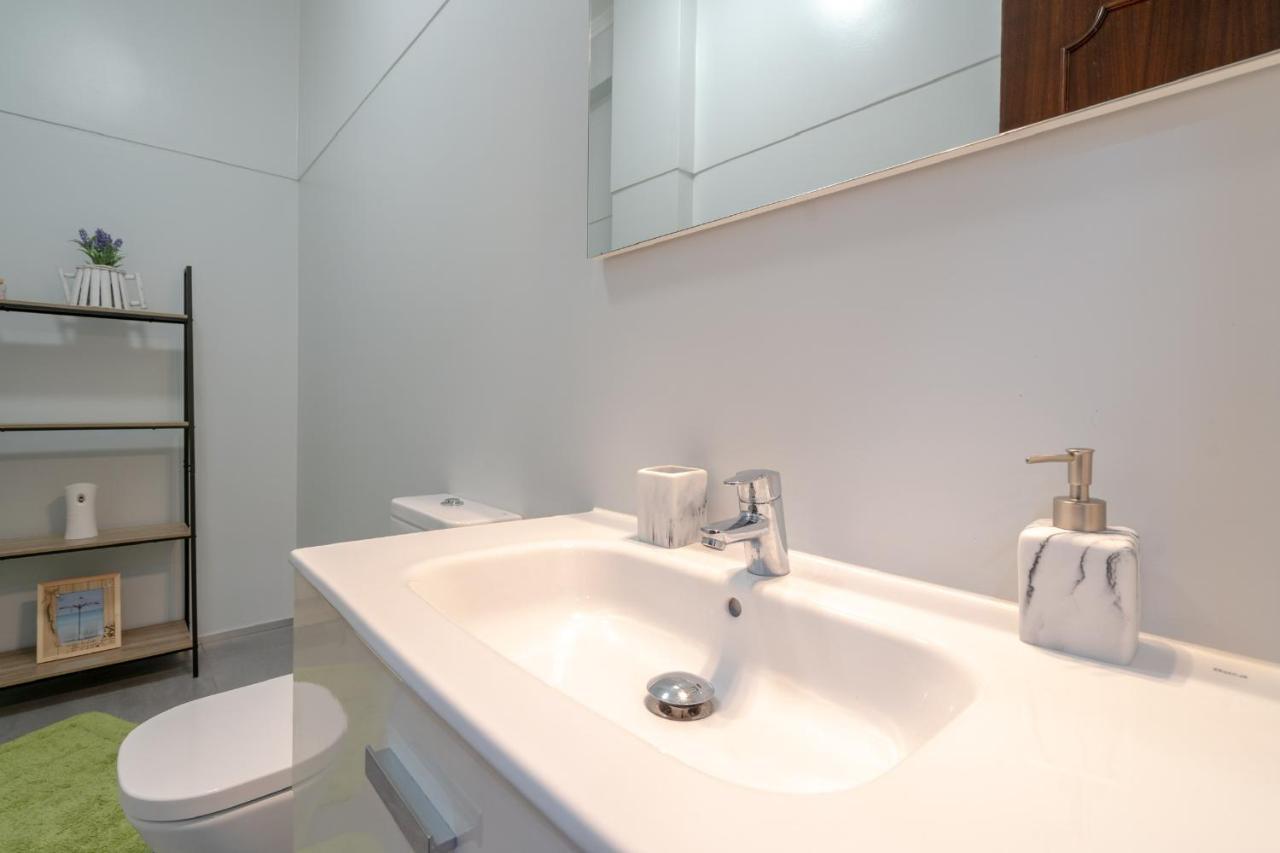 Apartment Flowers Island House 3 *