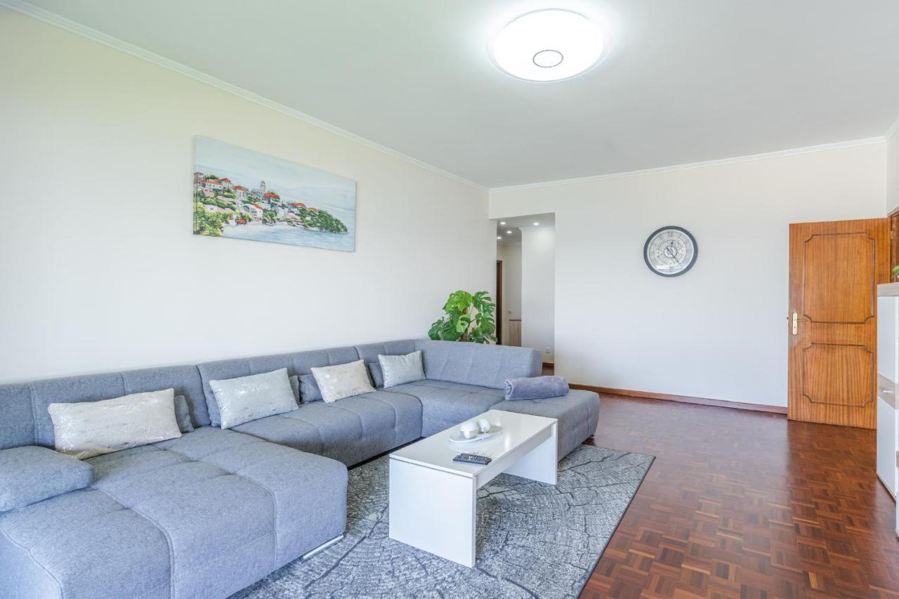 Flowers Island House 3 *