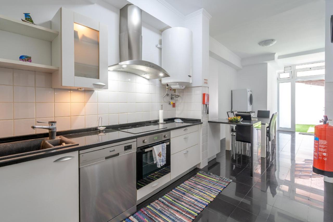 Flowers Island House 3 *