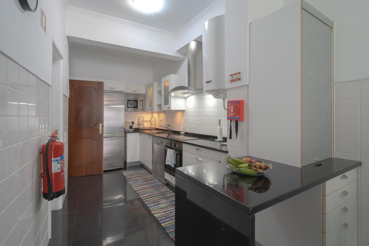 Flowers Island House 3 *