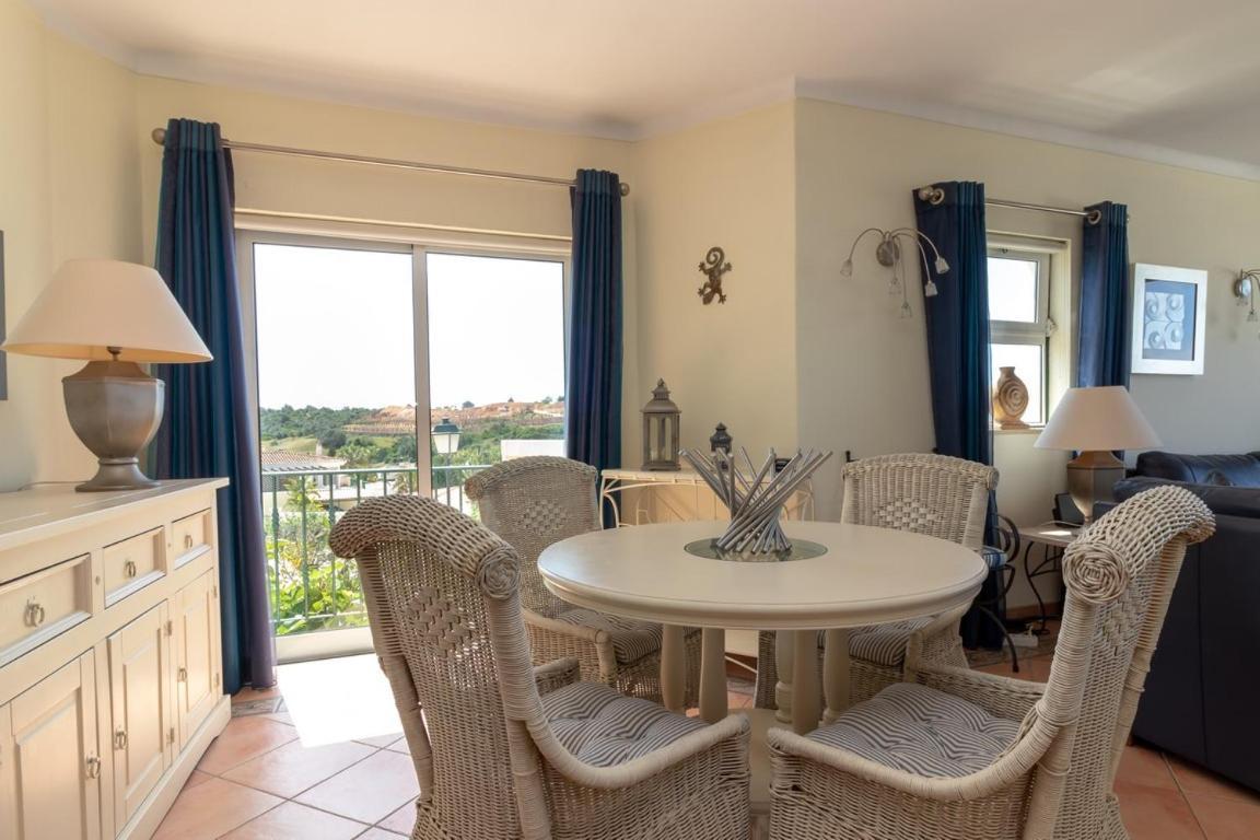 Luxury Townhouse N10 - Front-line Sea Views Holiday home