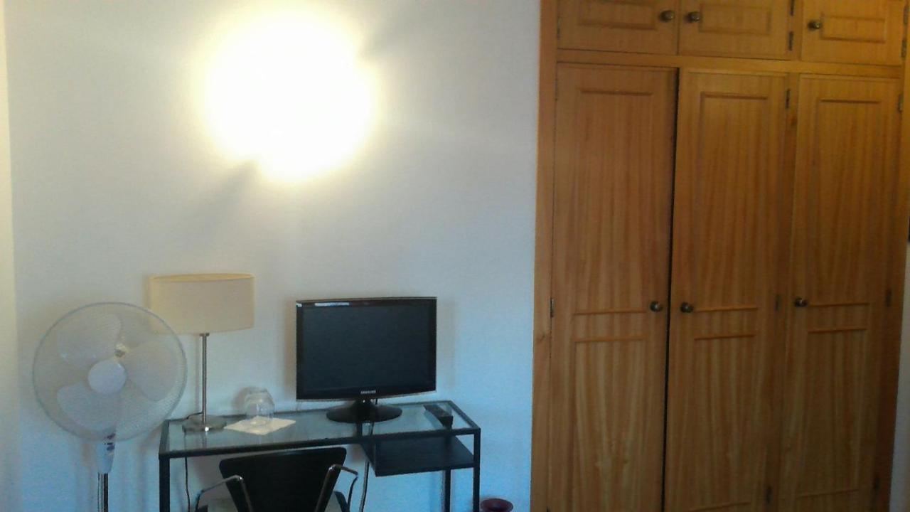 Salema's Guest house *