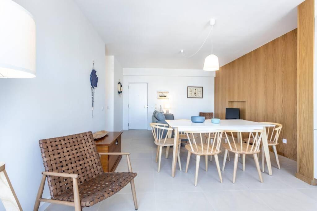 Cozy Ap Renovado 1ª Linha De - Armacao Pera