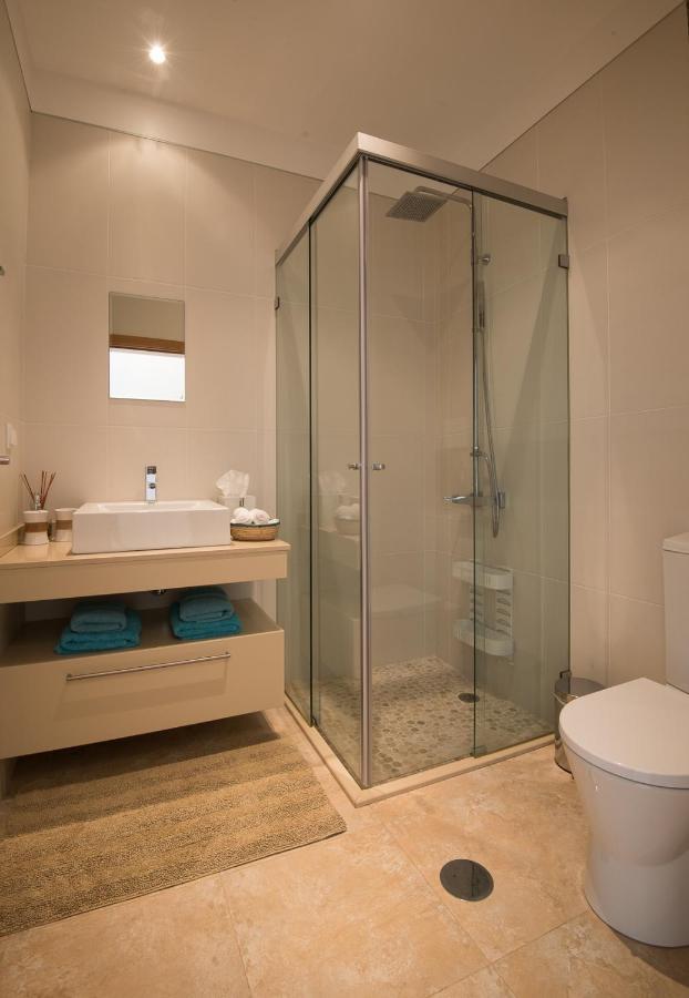Luxury Ocean Front Villla Calheta (Madeira)