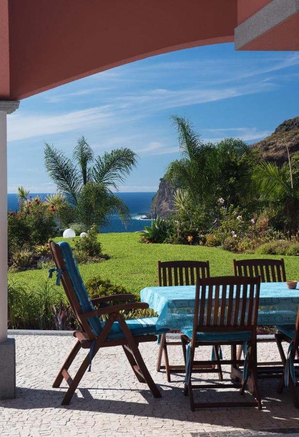 Luxury Ocean Front Villla *