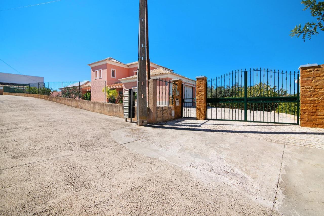 Casa Tulipas Loule