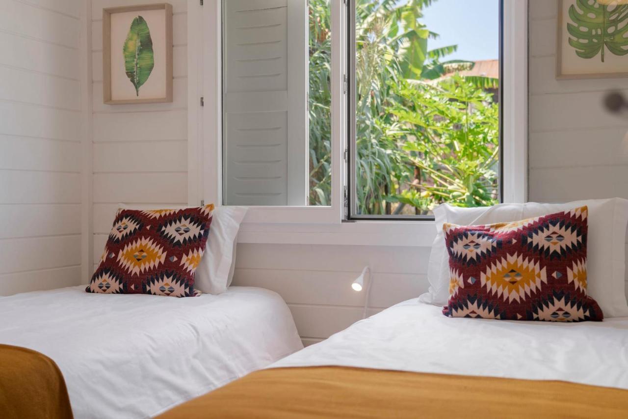 Casa Da Rocha De Baixo By An Island Holiday home *