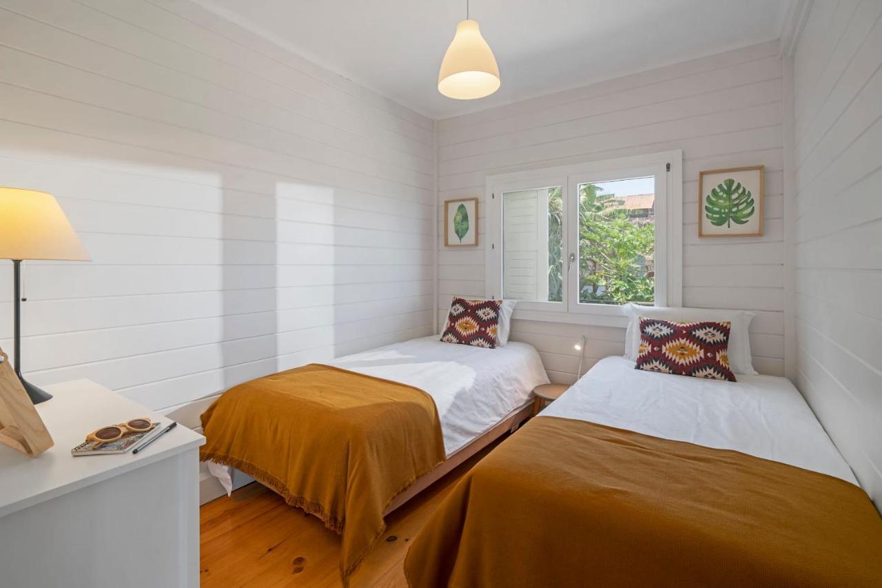 Holiday home Casa Da Rocha De Baixo By An Island