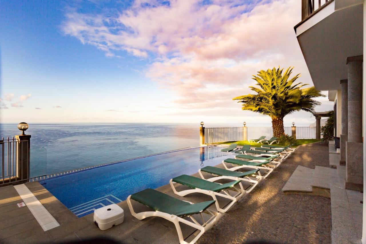 Ocean Cliff