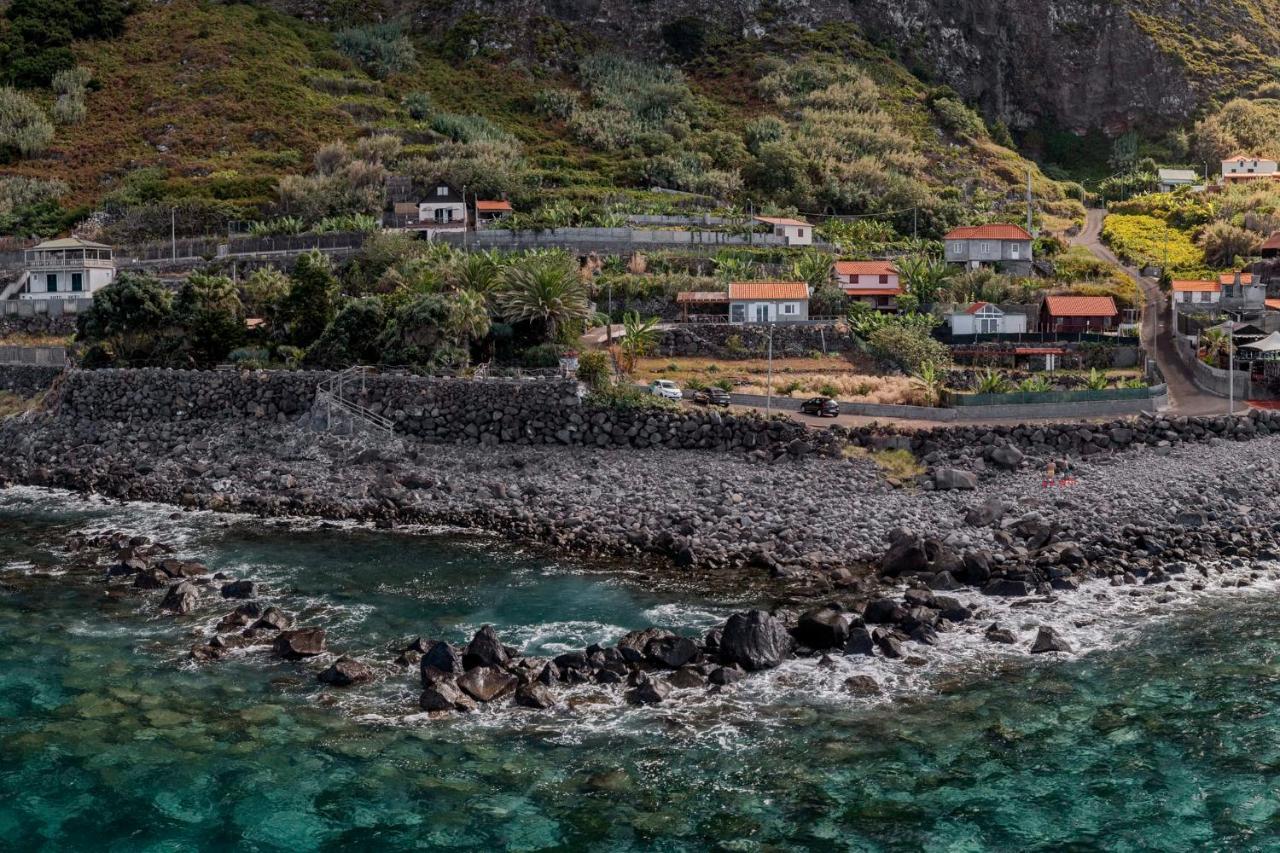 Casa Da Rocha De Baixo By An Island * Santana (Madeira)
