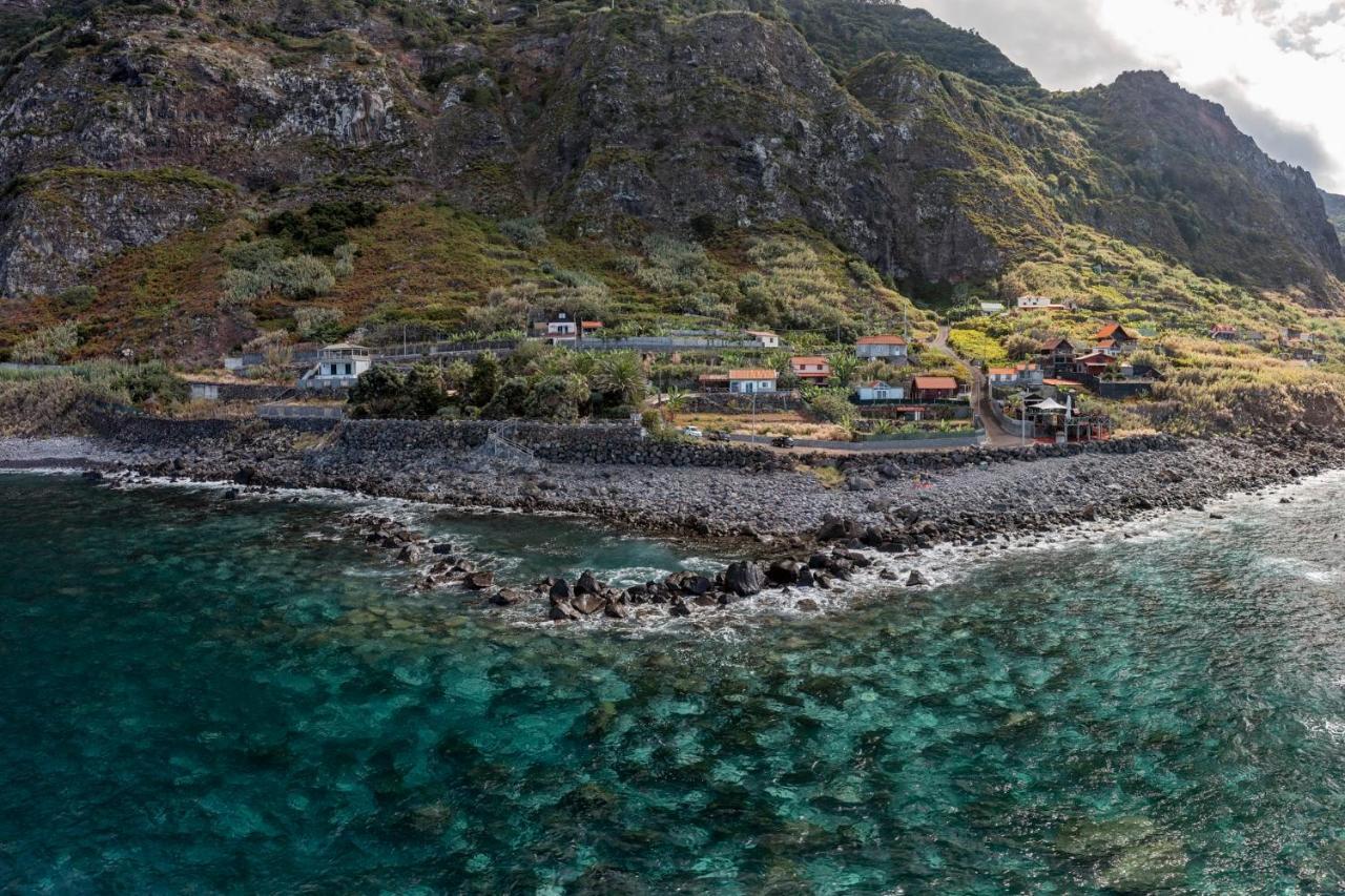 Casa Da Rocha De Baixo By An Island * Santana (Madeira)