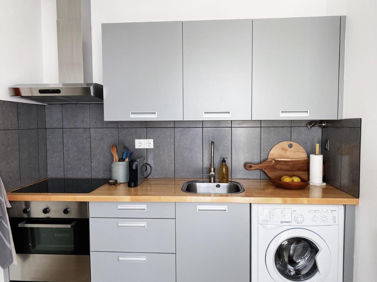 The L - City Living With Rooftop Terrace Apartment *