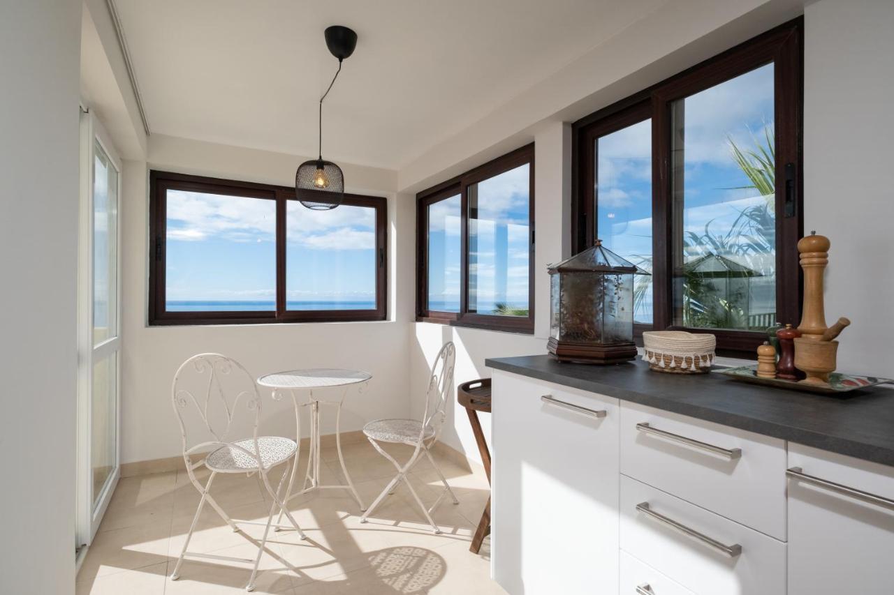 Garajau House - Sunrise To Sunset Ocean View Holiday home Canico (Madeira)