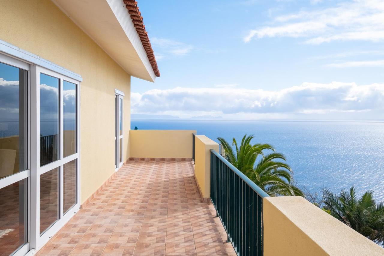 Garajau House - Sunrise To Sunset Ocean View Holiday home *