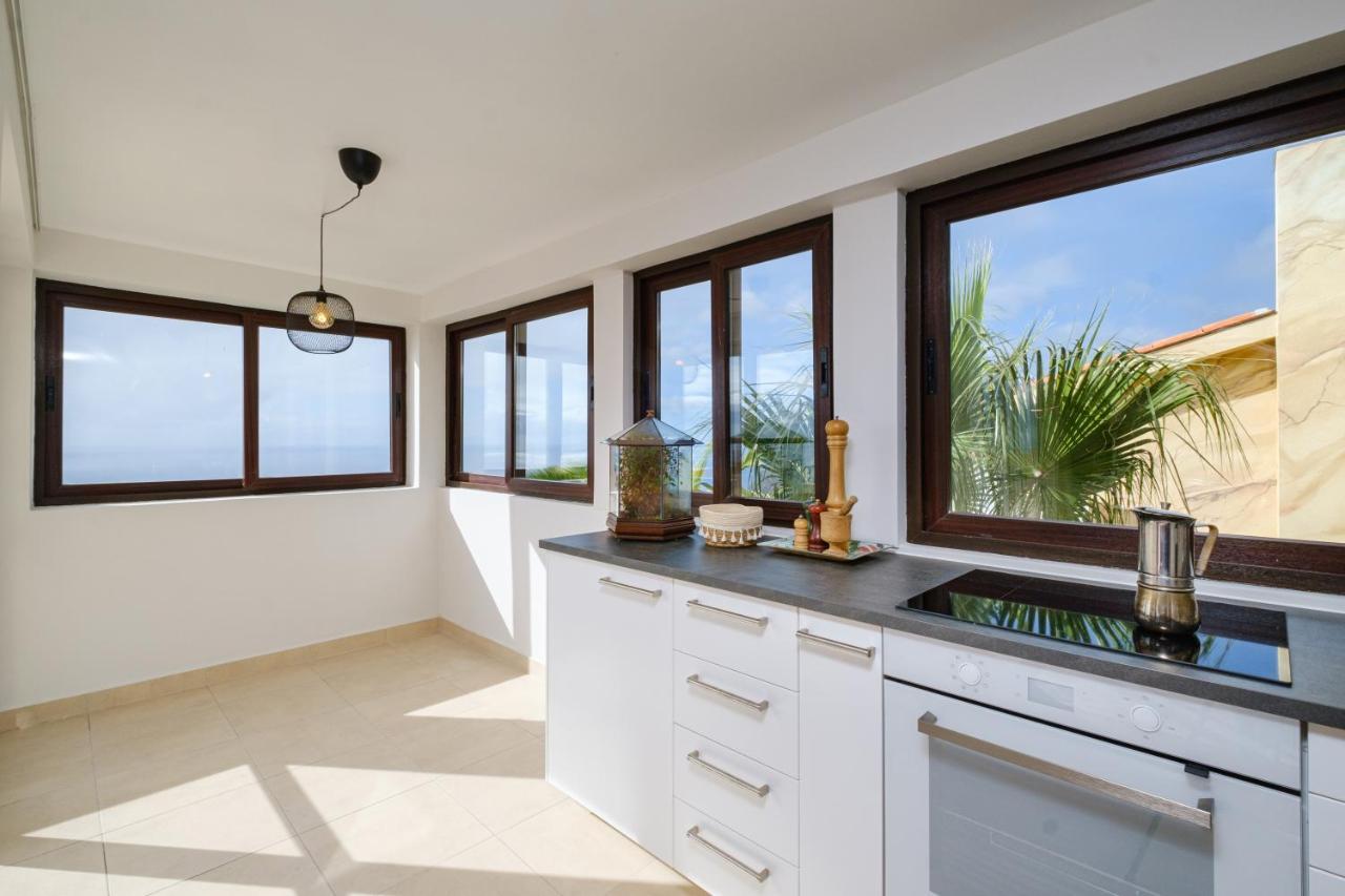 Garajau House - Sunrise To Sunset Ocean View Holiday home