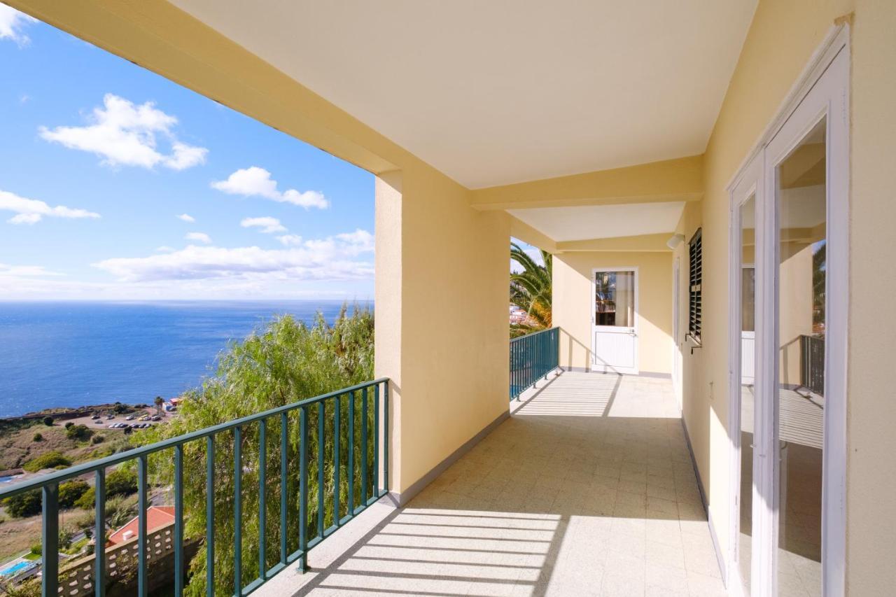 Garajau House - Sunrise To Sunset Ocean View Holiday home *