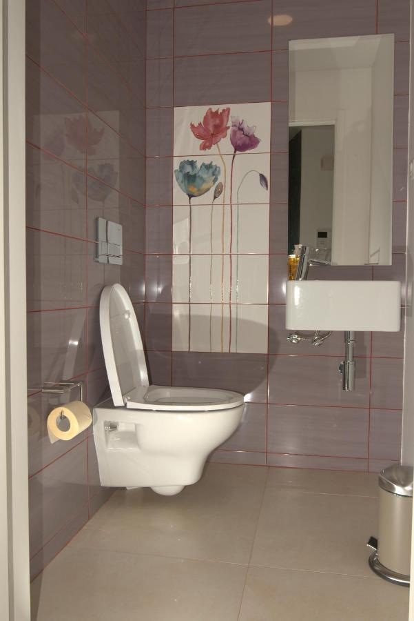 Consuls Ocean View Apartment *