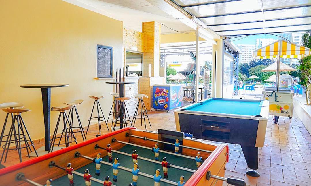 T2 Club Amarilis - *