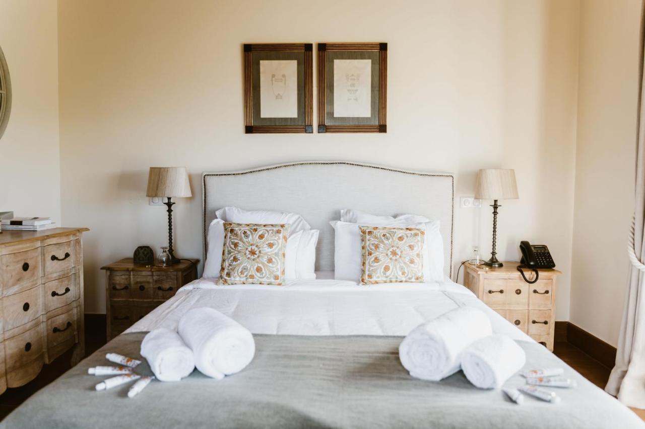 Monserrate - Country Villa