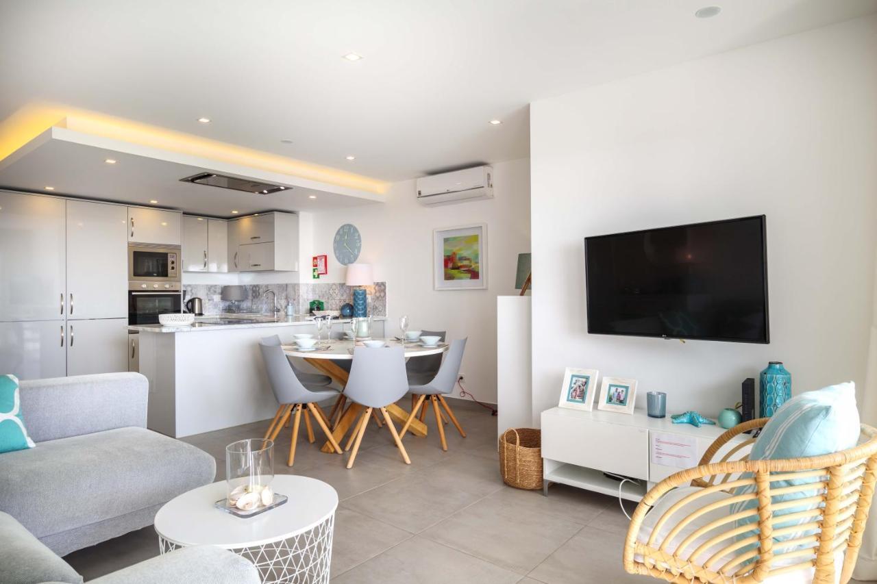 Waterside 3 Bedroom Sea View Apartamento