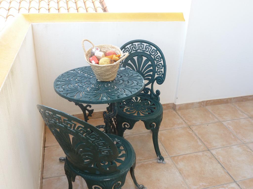 Residencia Faz As Pazes Guest house