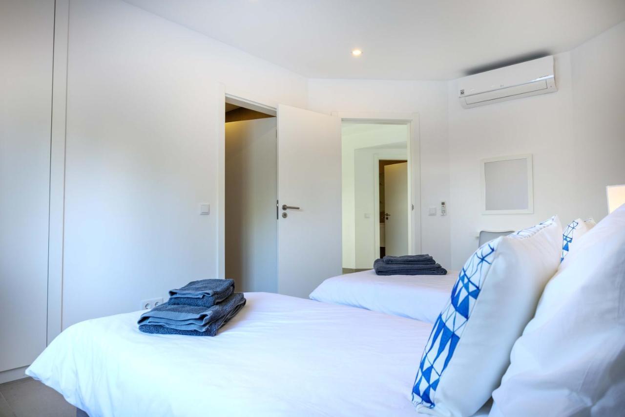 Waterside 3 Bedroom Sea View Apartamento