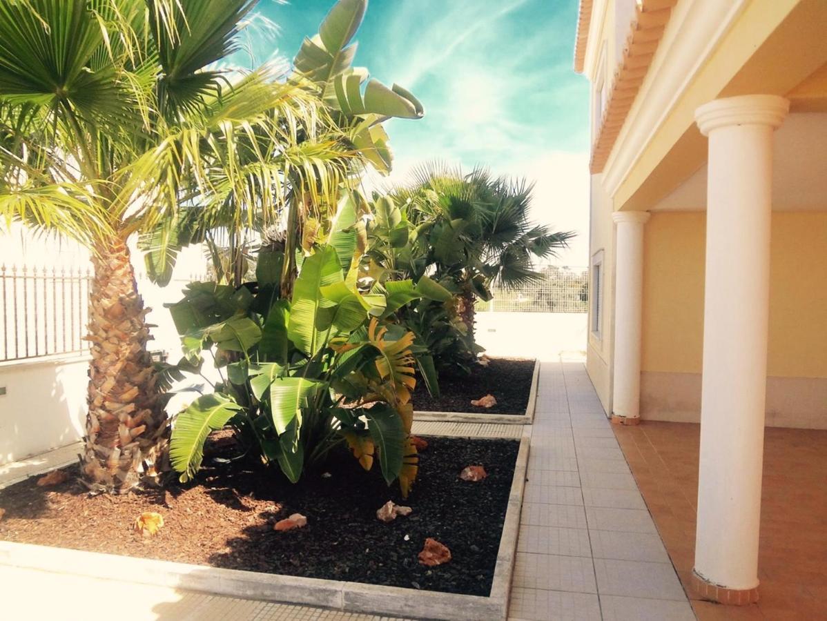 Acomodação com café da manhã  Vista Mar Piscina Fuzeta