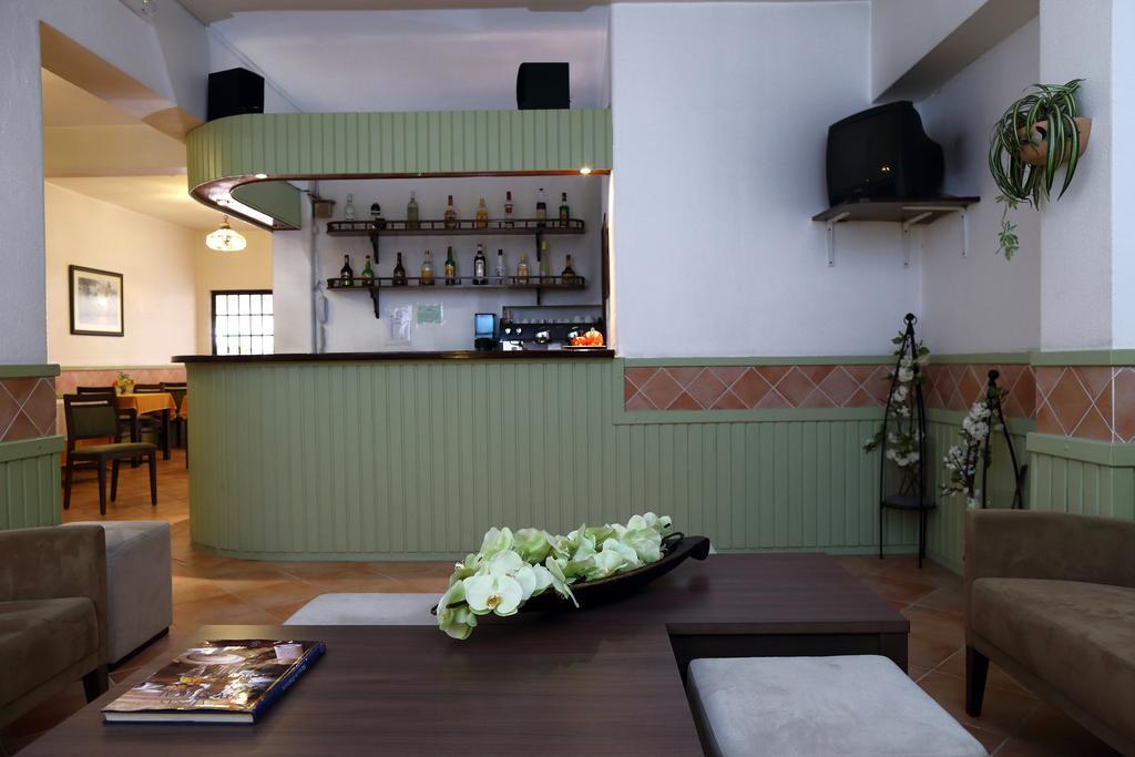 Mira Parque Bed & Breakfast 2*