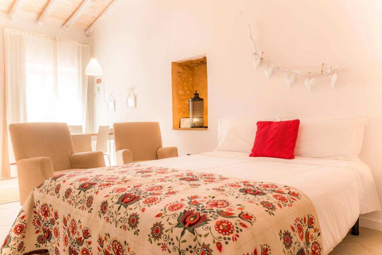 Cercas Velhas Apartment *