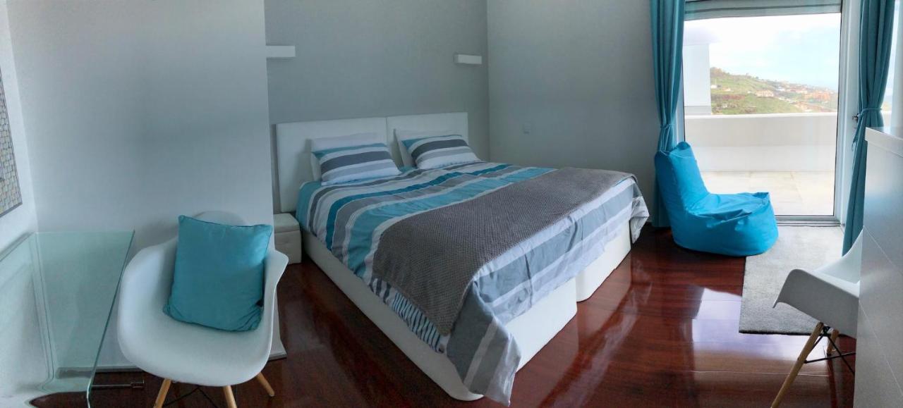 Luxurious Penthouse Direct At Sea *