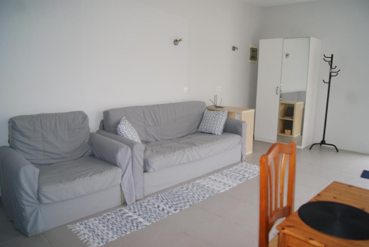 Praia Do Almoxarife Apartment *