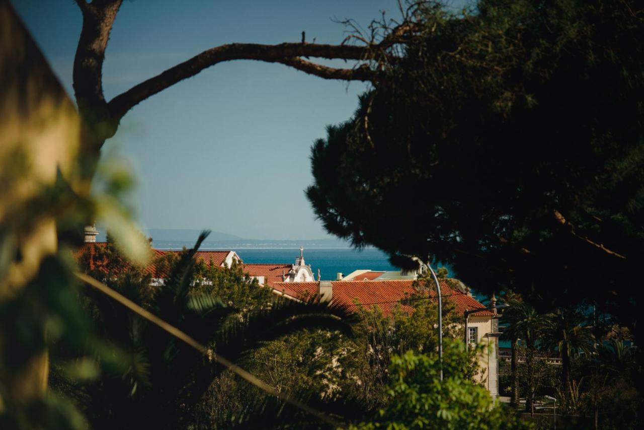 A House In - Adults Only 5* Estoril