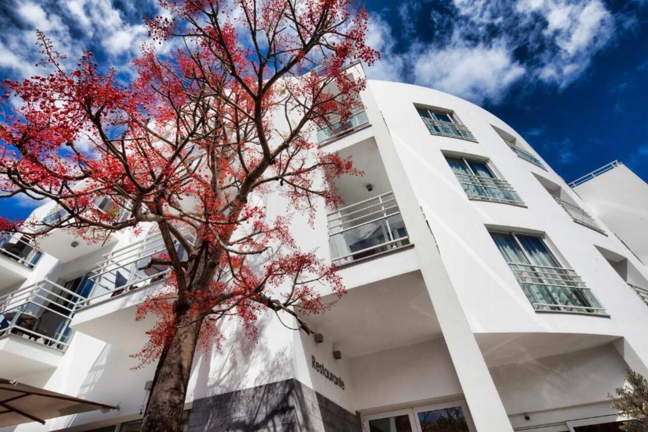 White Waters Hotel 3*