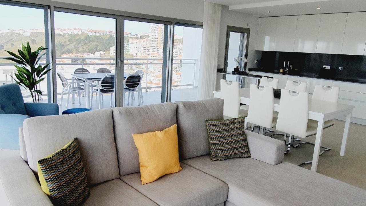 Ap. Views * Nazare