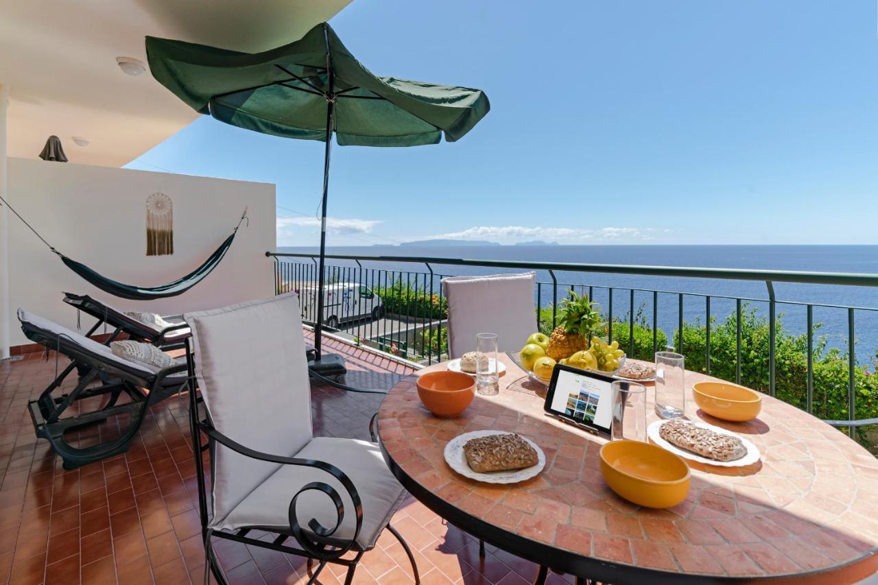 Apartment Reis Magos Ii By An Island
