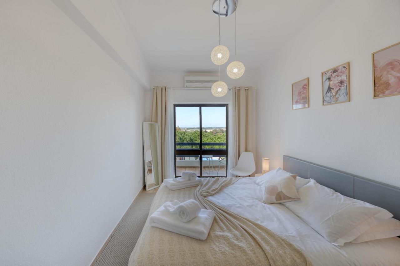 Apartment T2 Renovated With Ocean View Vilamoura Quarteira