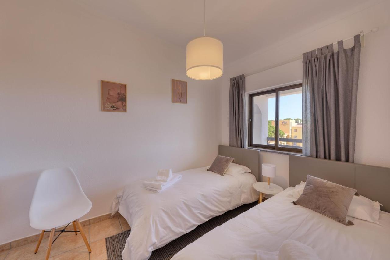 Apartment T2 Renovated With Ocean View Vilamoura